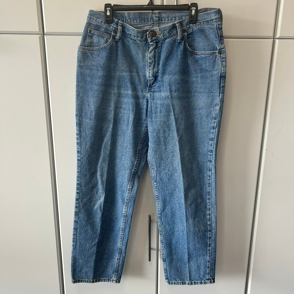Vintage Wrangler Blues Jeans Mens 34x28 Made in USA Medium Wash Denim WB500SW